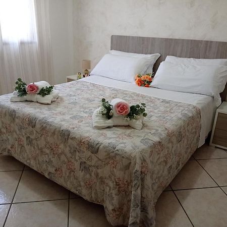 Depandance Con Piscina In Uso In Esclusivo In B&B SantʼAntonio Abate Kültér fotó