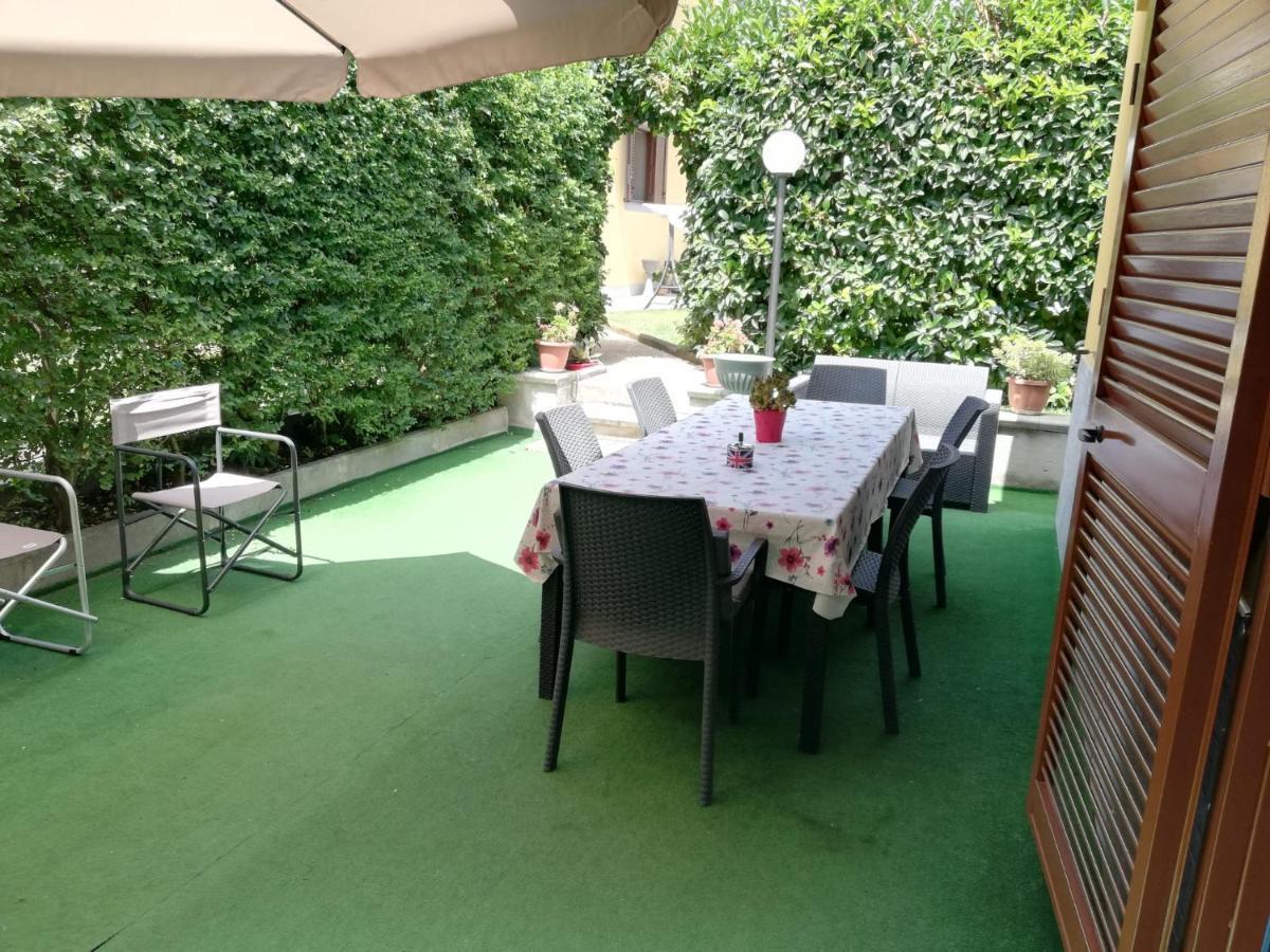 Depandance Con Piscina In Uso In Esclusivo In B&B SantʼAntonio Abate Kültér fotó