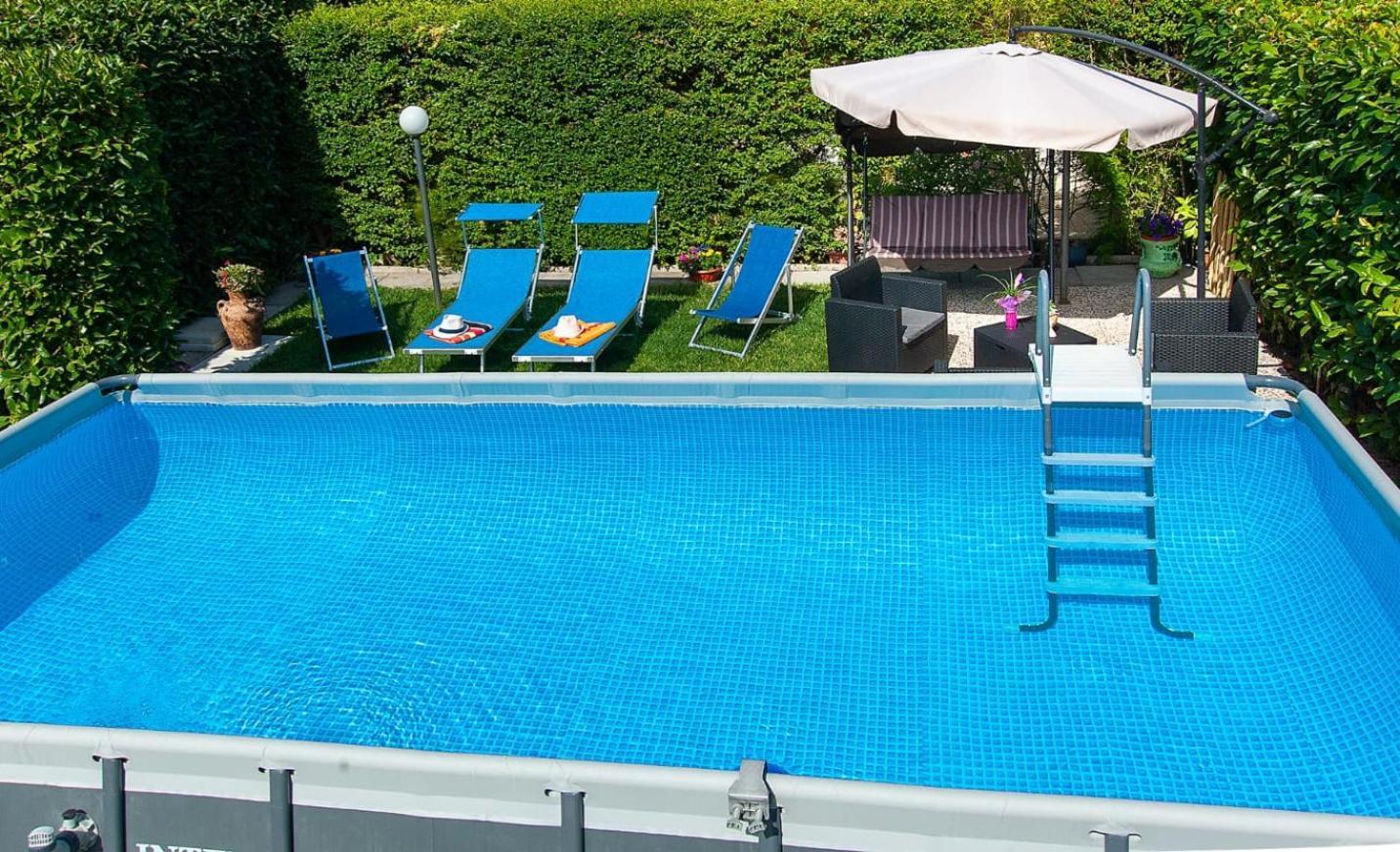 Depandance Con Piscina In Uso In Esclusivo In B&B SantʼAntonio Abate Kültér fotó
